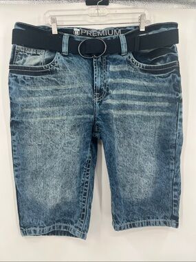 Size 40   Route 66 Premium jean shorts   NWT